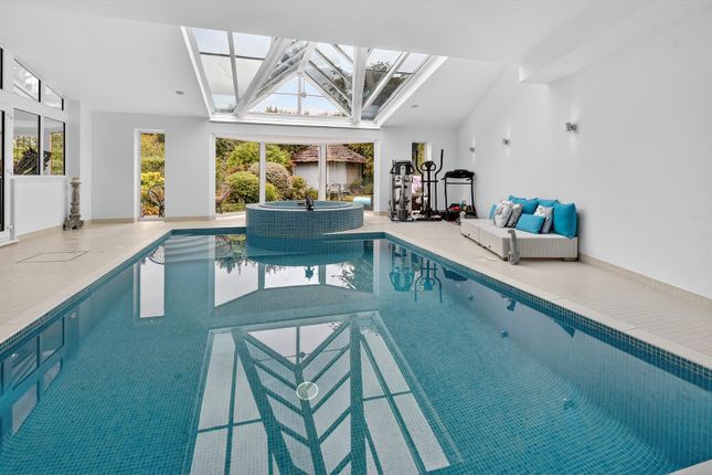 4 bed property, in Harmony House, £735,000