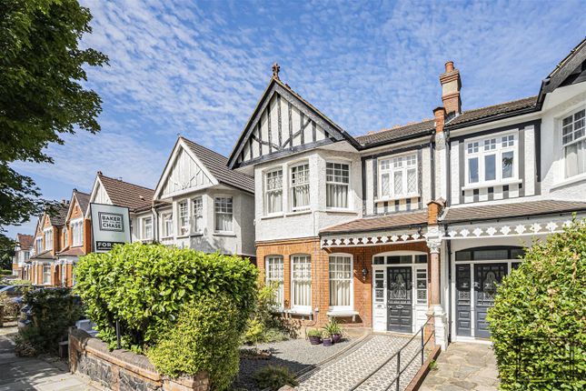 2 bed property, in Old Park Road, £450,000