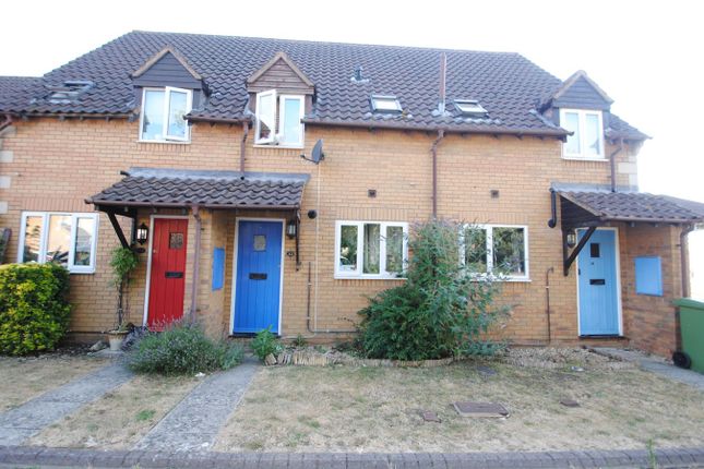 2 bed property, in Lavender Mews, £245,000