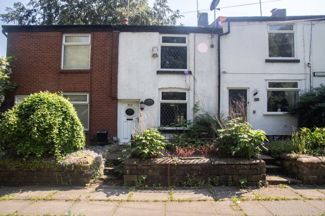 2 bed property, in Manchester Road, £180,000