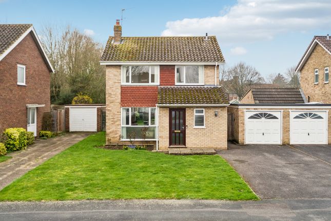 3 bed property, in Winchester Drive, £700,000
