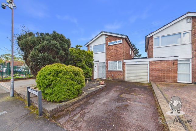 3 bed property, in Weaver Avenue, £240,000