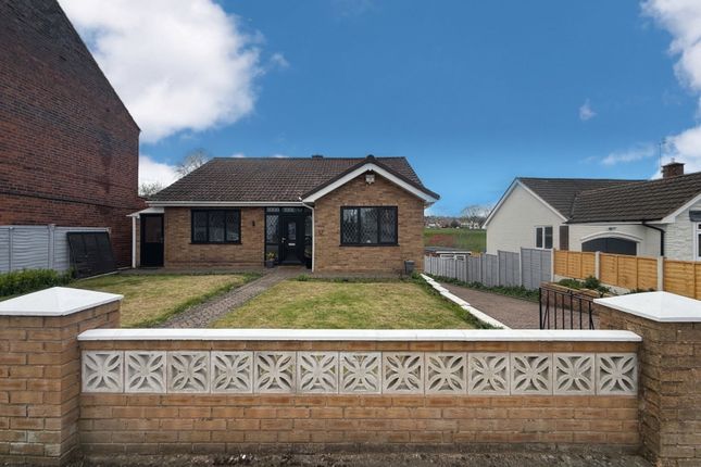 3 bed property, in Swan Street, £490,000