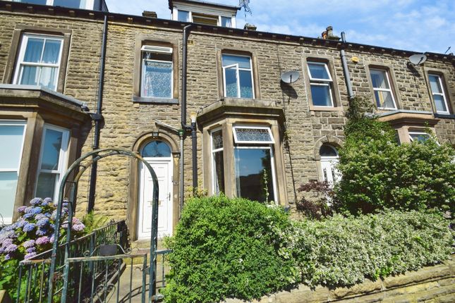 3 bed property, in Trinity Place, £220,000