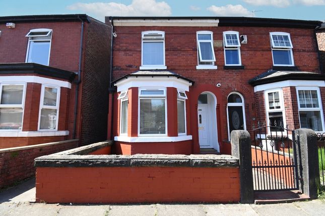 3 bed property, in Alexandra Road, £290,000