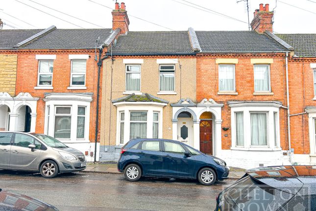 2 bed property, in Whitworth Road, £198,950