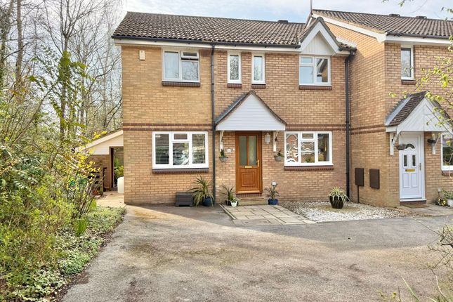 4 bed property, in Redwood Close, £419,950