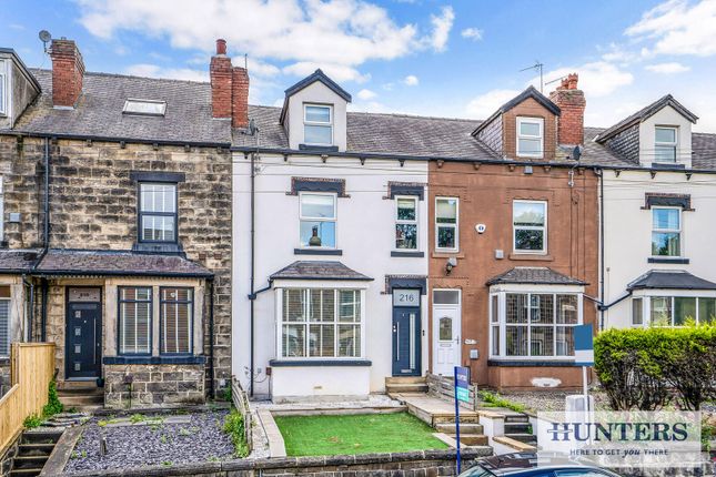 3 bed property, in Low Lane, £325,000