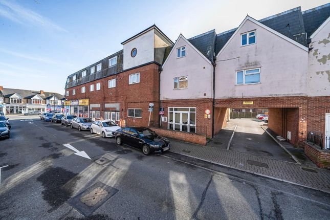 2 bed property, in London Road, £110,000