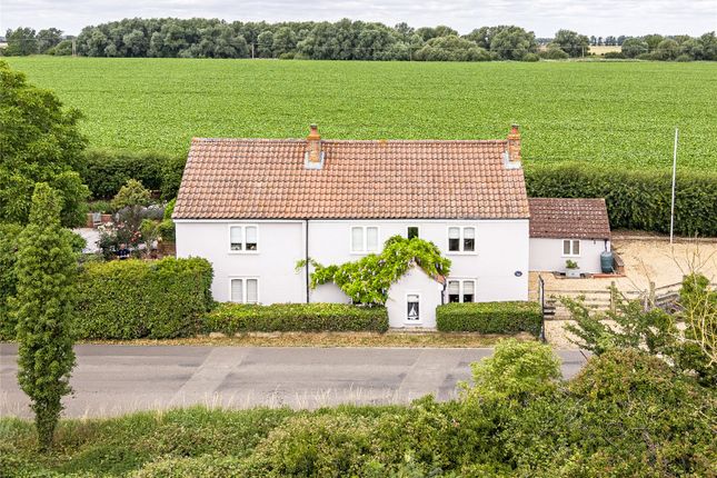 4 bed property, in Upware, £795,000