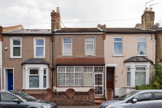 3 bed property, in King Edward Road, £580,000