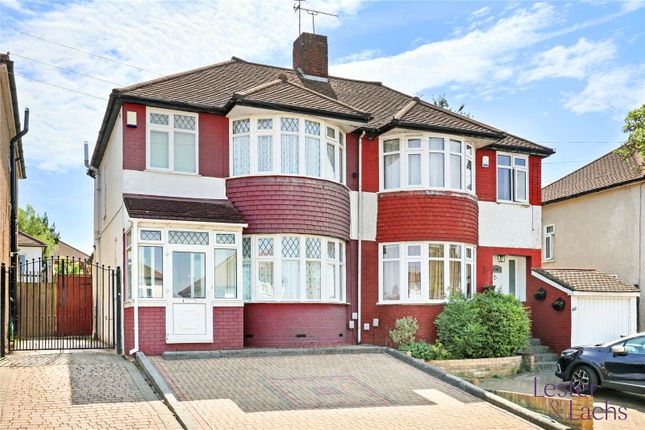 3 bed property, in Dovedale Avenue, £500,000