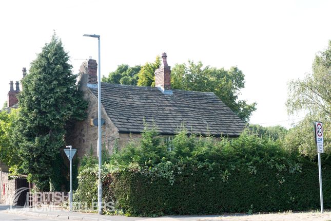 3 bed property, in Northfield Lane, £480,000