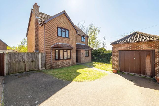 4 bed property, in Berkeley Gardens, £400,000