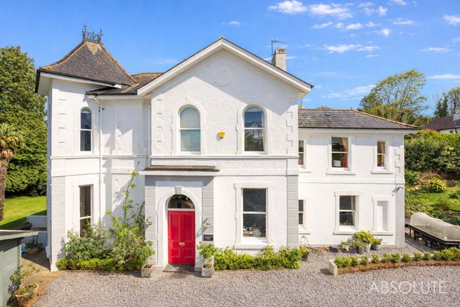 5 bed property, in Solsbro Road, £1,200,000