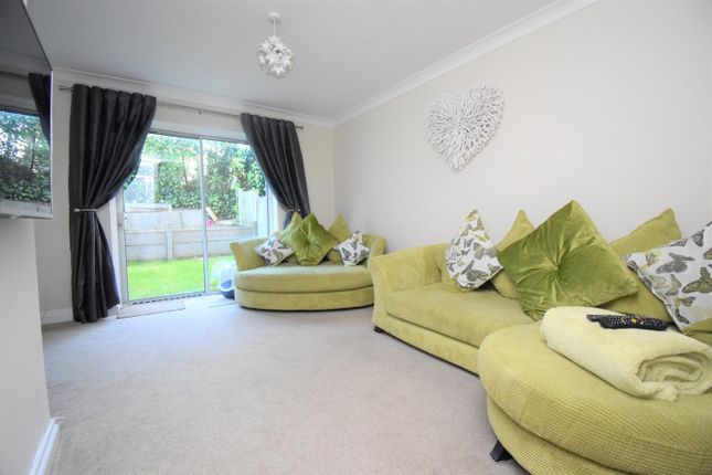 1 bed property, in Timber Bank, £150,000