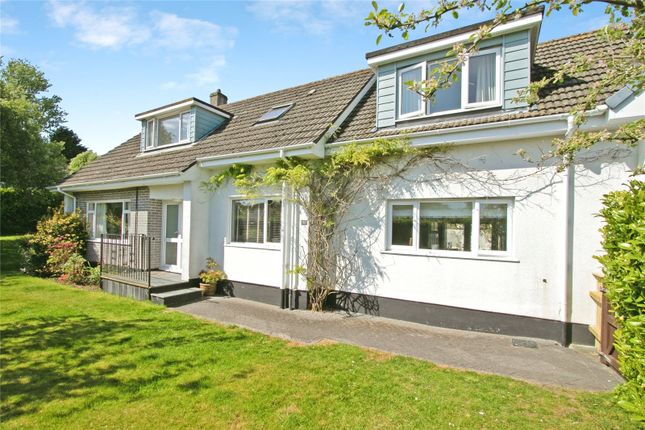 5 bed property, in Lanyon Road, £600,000