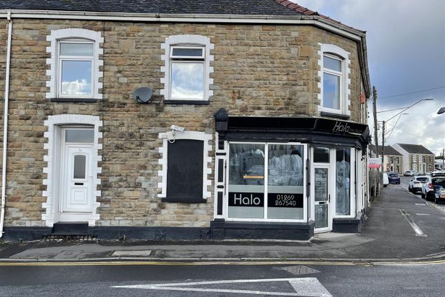 5 bed property, in Station Road, £325,000