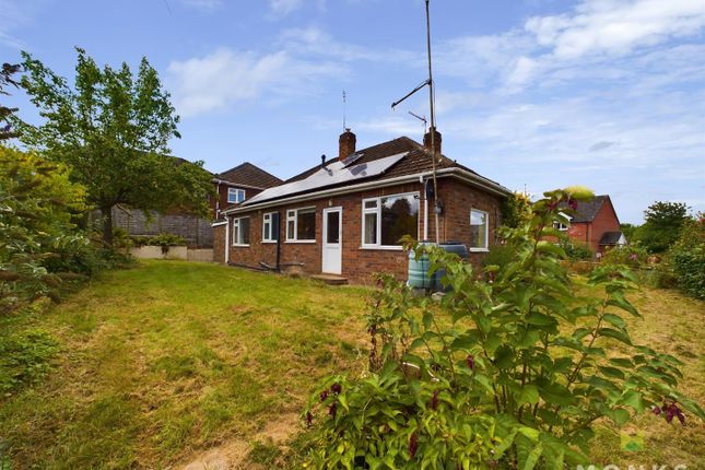 3 bed property, in Orchard Lane, £220,000