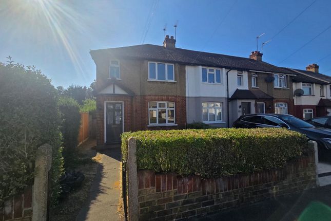 3 bed property, in Snowden Avenue, £515,000