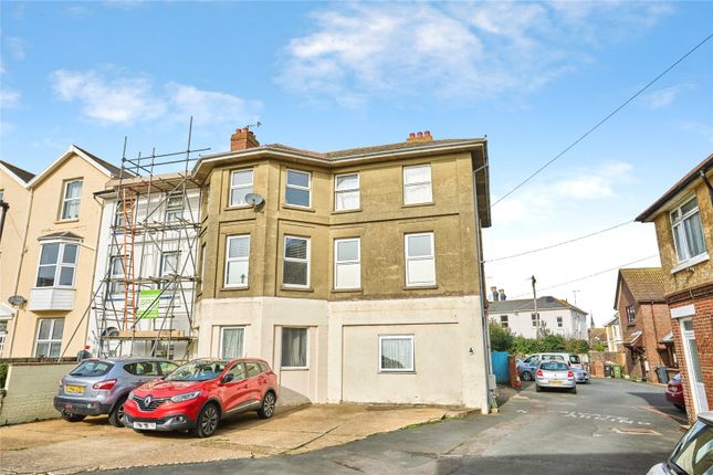 3 bed property, in York Road, £174,000