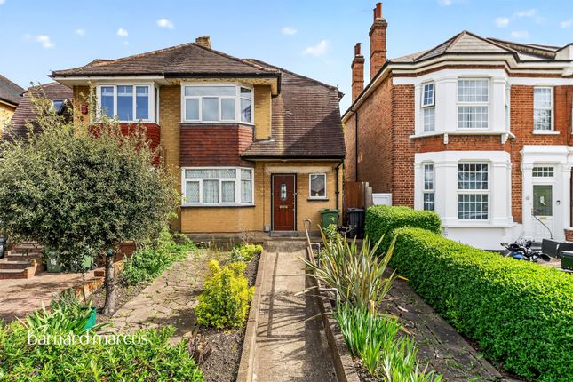 3 bed property, in Greyhound Lane, £625,000