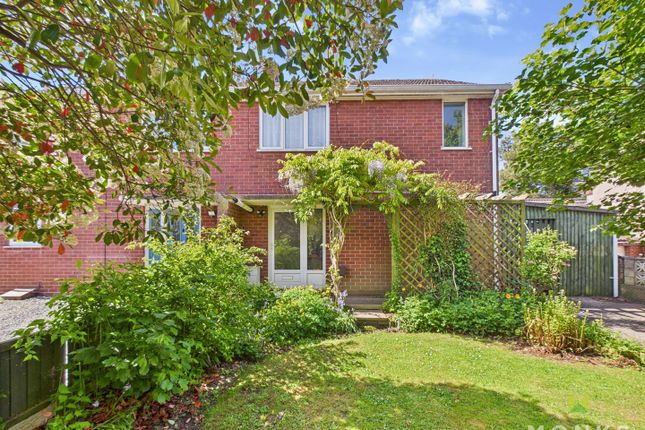 3 bed property, in Judith Butts Lane, £190,000