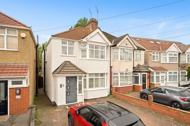 3 bed property, in Sparkbridge Road, £650,000