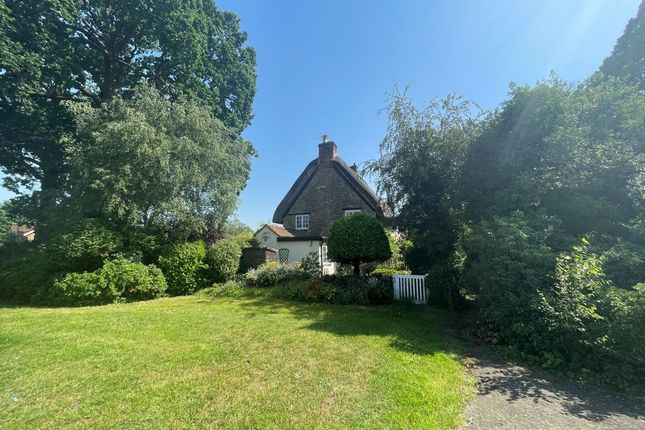 2 bed property, in Lavender Cottage, £250,000