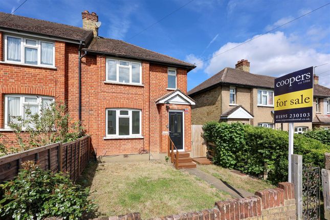 3 bed property, in Snowden Avenue, £435,000