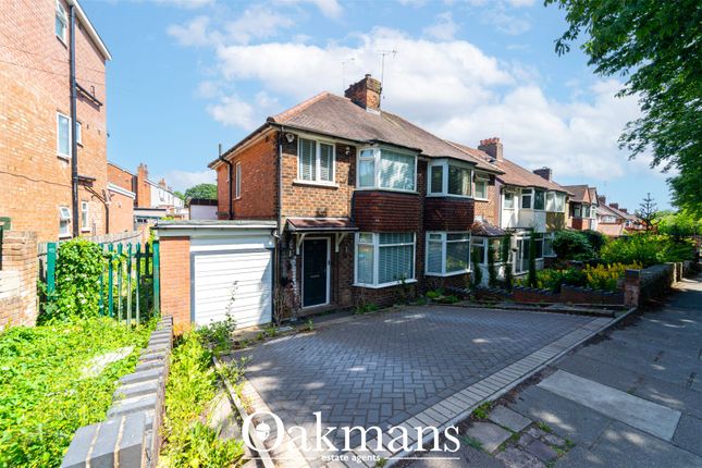 3 bed property, in Wolverhampton Road South, £300,000