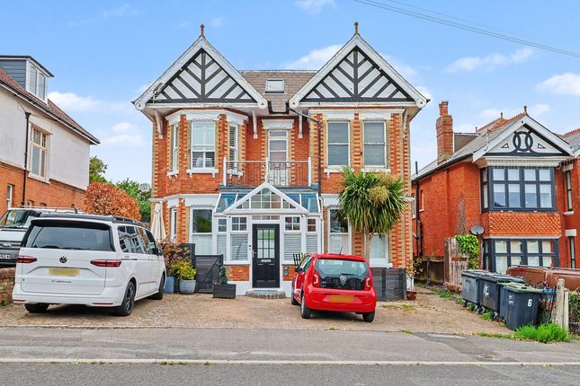 2 bed property, in Irving Road, £400,000