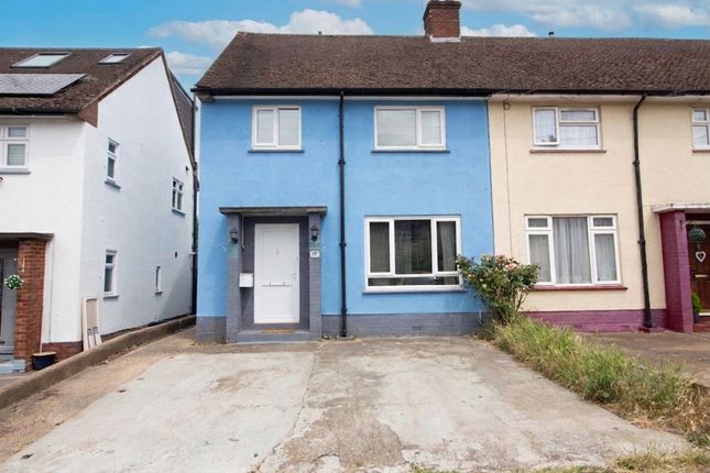 3 bed property, in Waterman Close, £475,000