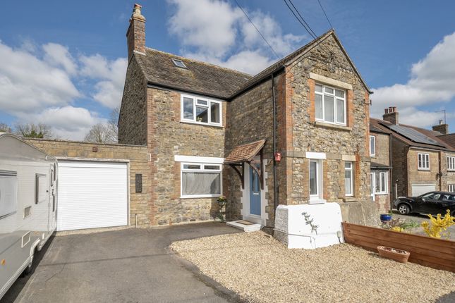 3 bed property, in Russell Place, £385,000