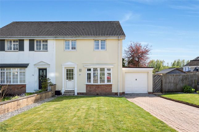 3 bed property, in Tudor Drive, £375,000