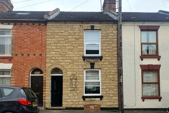 2 bed property, in Cyril Street, £215,000