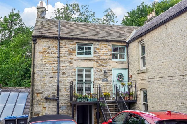 3 bed property, in Market Place, £250,000