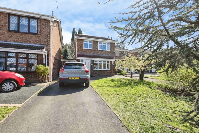 3 bed property, in Faulknor Drive, £300,000