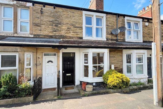 2 bed property, in Regent Street, £225,000