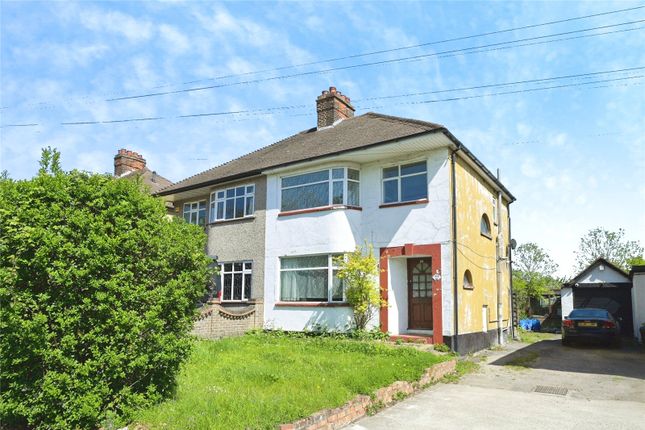 3 bed property, in Havering Road, £390,000
