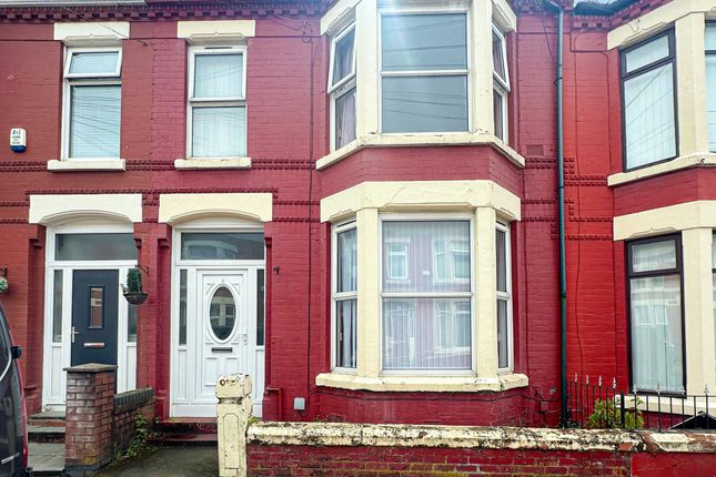 3 bed property, in Brelade Road, £130,000
