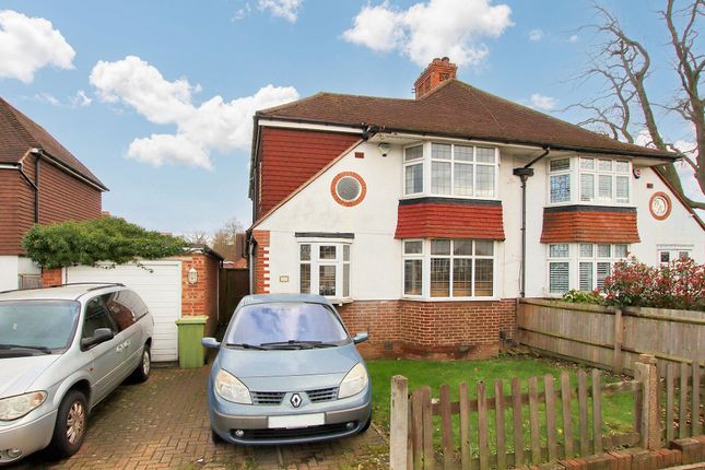 4 bed property, in Bourne Vale, £725,000