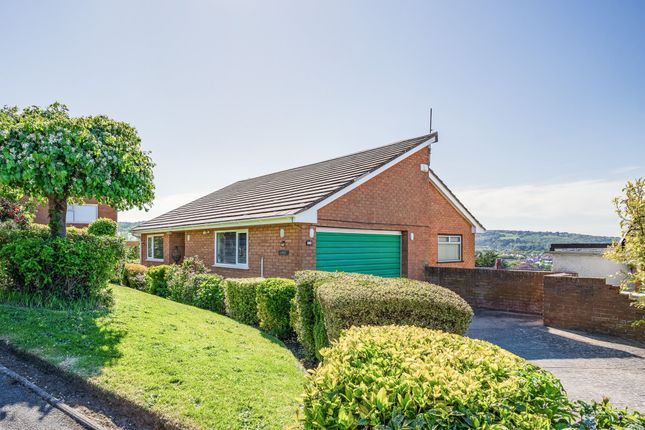 4 bed property, in Bryn Heulog, £350,000