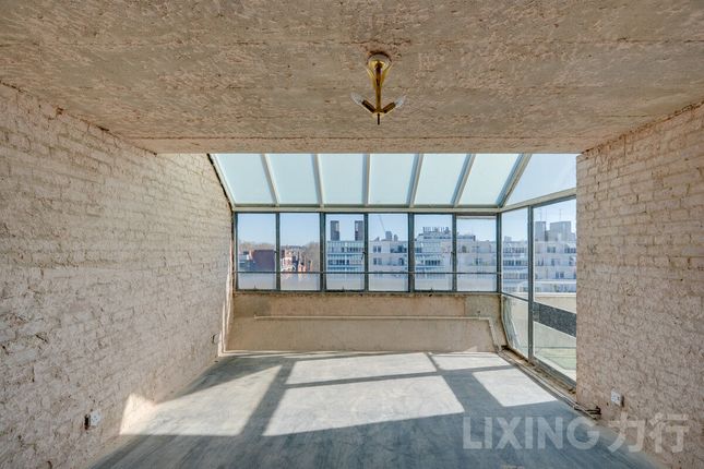 2 bed property, in Brunswick Centre, £650,000
