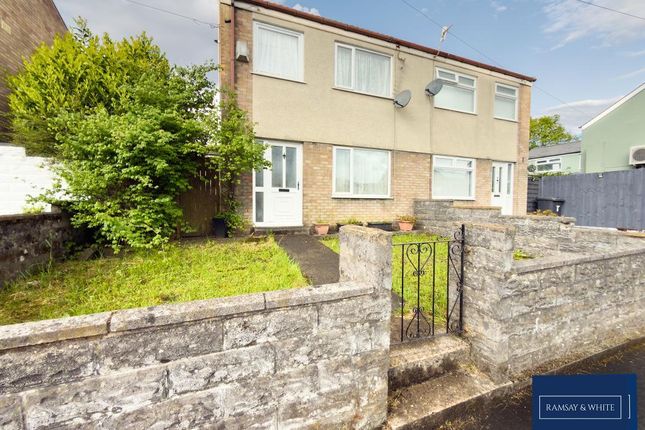3 bed property, in Penderyn Place, £165,000