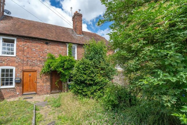 2 bed property, in Tonbridge Road, £190,000