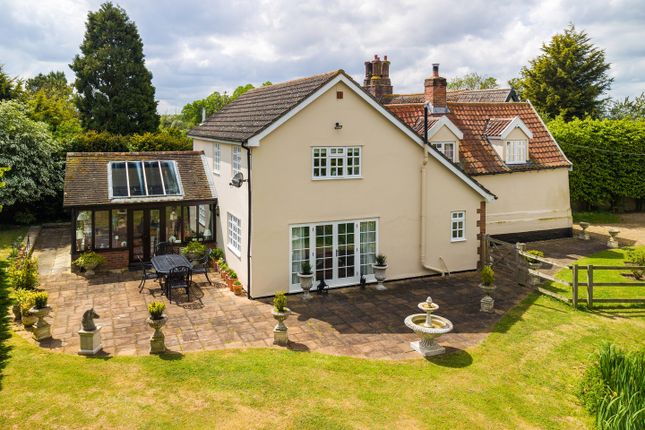 4 bed property, in Gosbeck, £800,000
