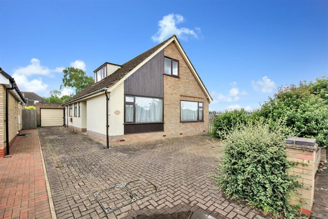3 bed property, in NN10, £300,000