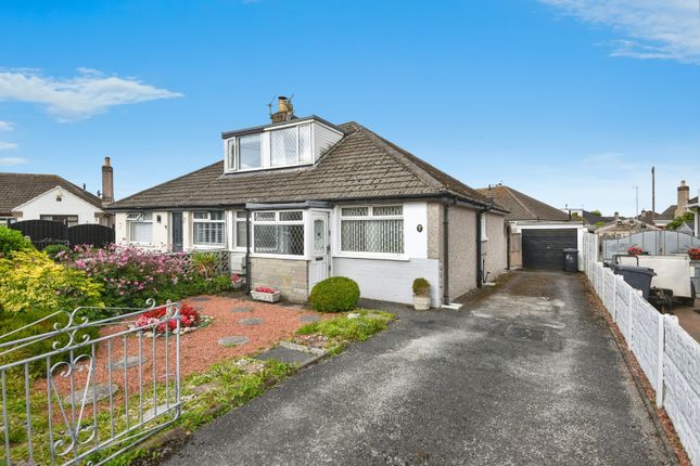 3 bed property, in Lincoln Close, £165,000