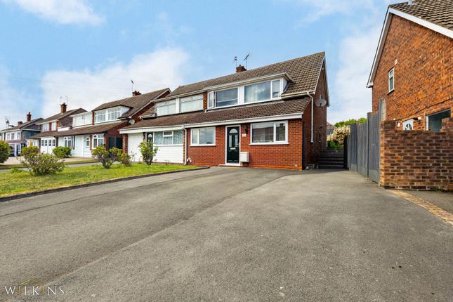 3 bed property, in Sherbourne Avenue, £260,000